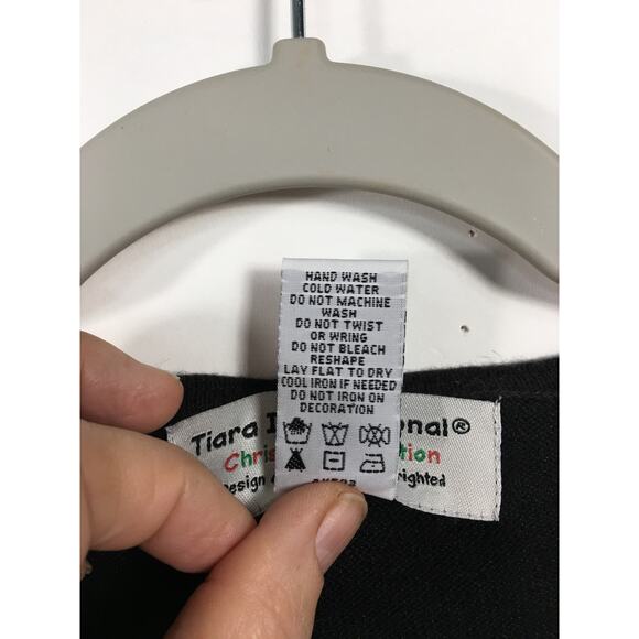 Tiara International Christmas Collection Cardigan Sweater Womens Medium‎ Beaded - Picture 8 of 11